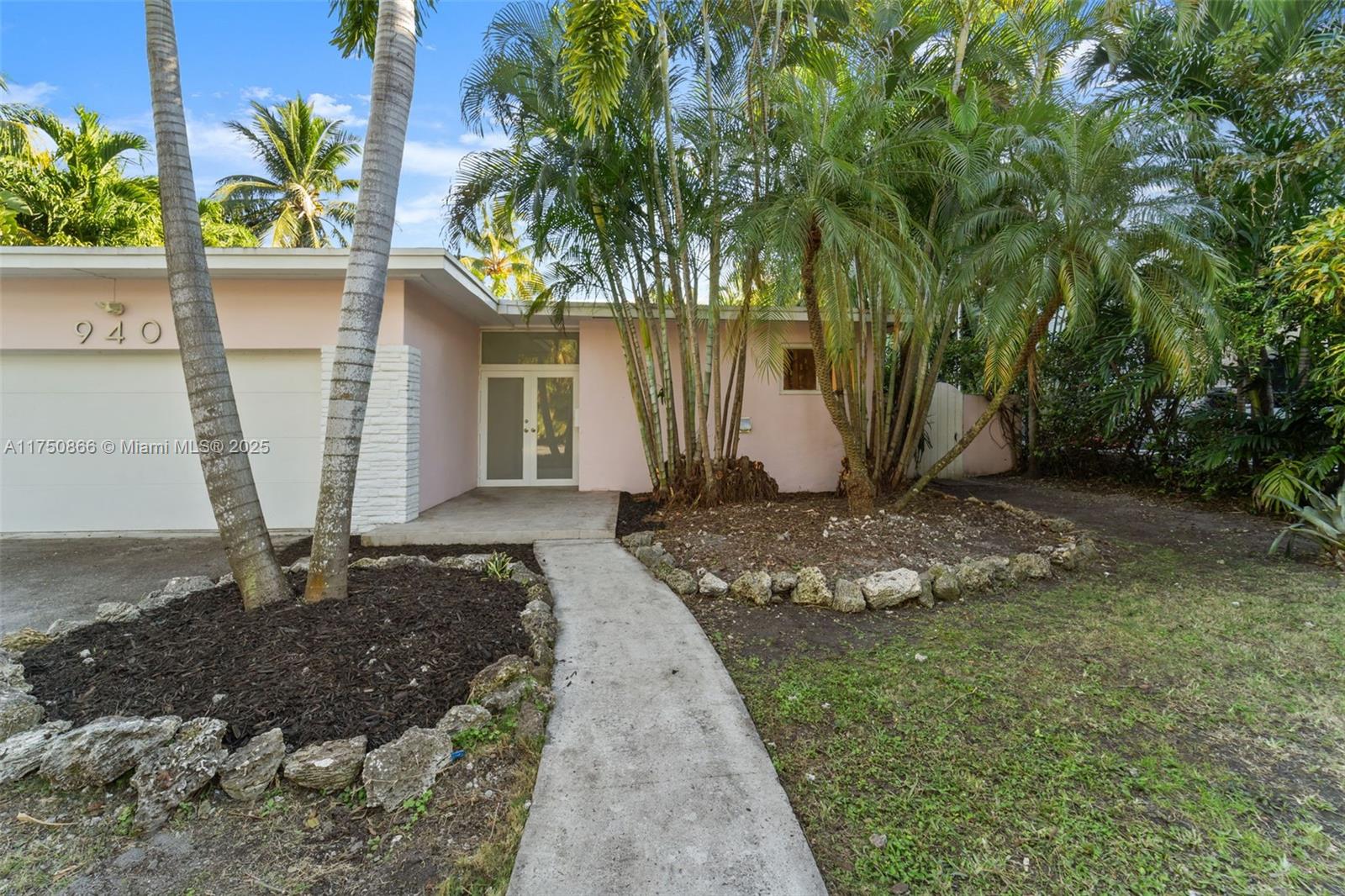 BELLE MEADE - Residential