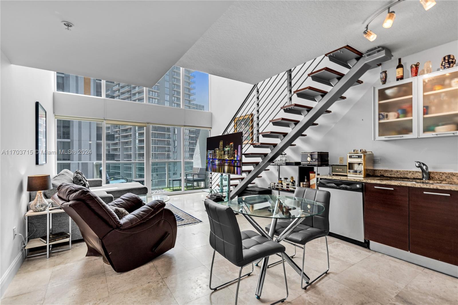BRICKELL ON THE RIVER - Residential