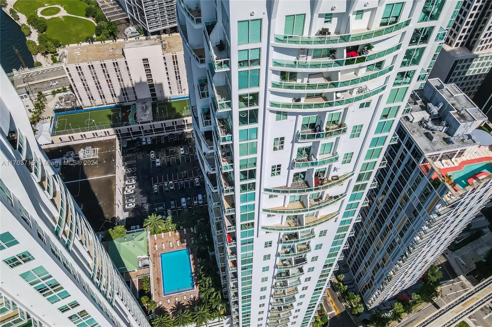 BRICKELL ON THE RIVER - Residential