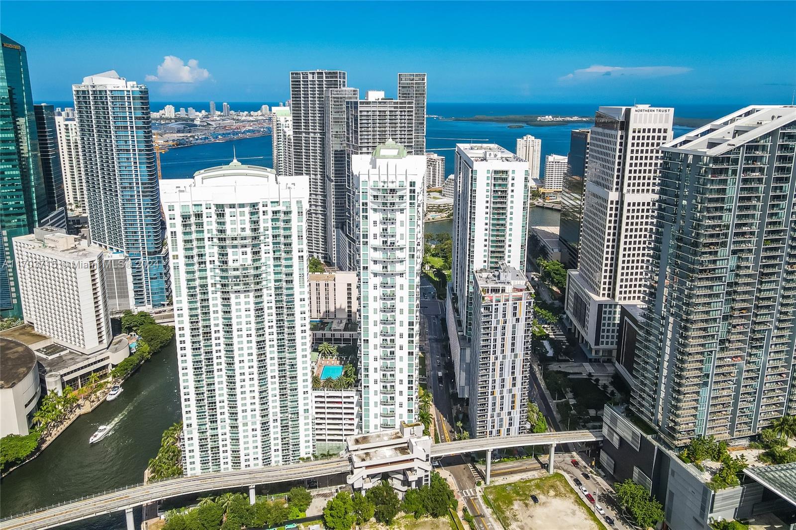 BRICKELL ON THE RIVER - Residential