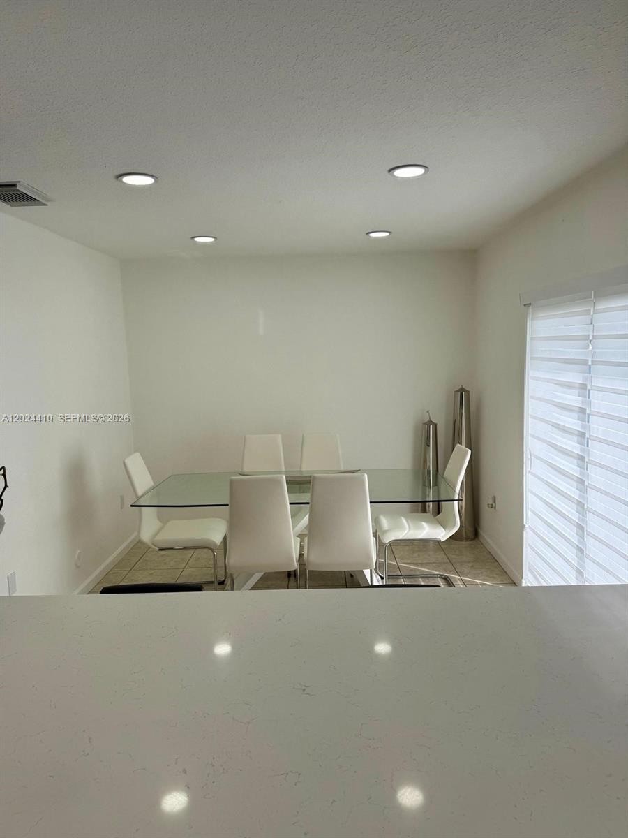 SALMA LAKE PHASE 2 - Residential