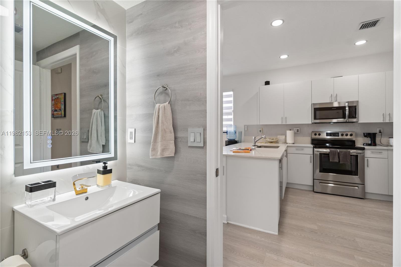 PINE ISLE - Residential Lease