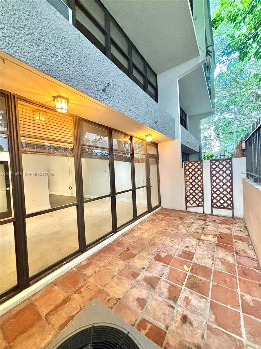 COCONUT GROVE APT CONDO - Residential Lease