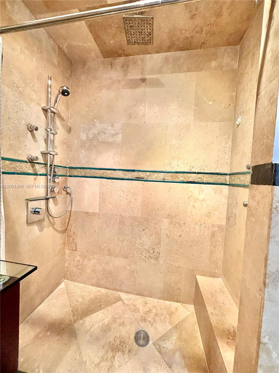 COCONUT GROVE APT CONDO - Residential Lease