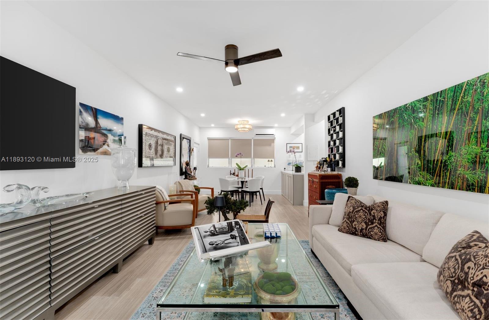 THE ESQUIRE HOUSE - Residential