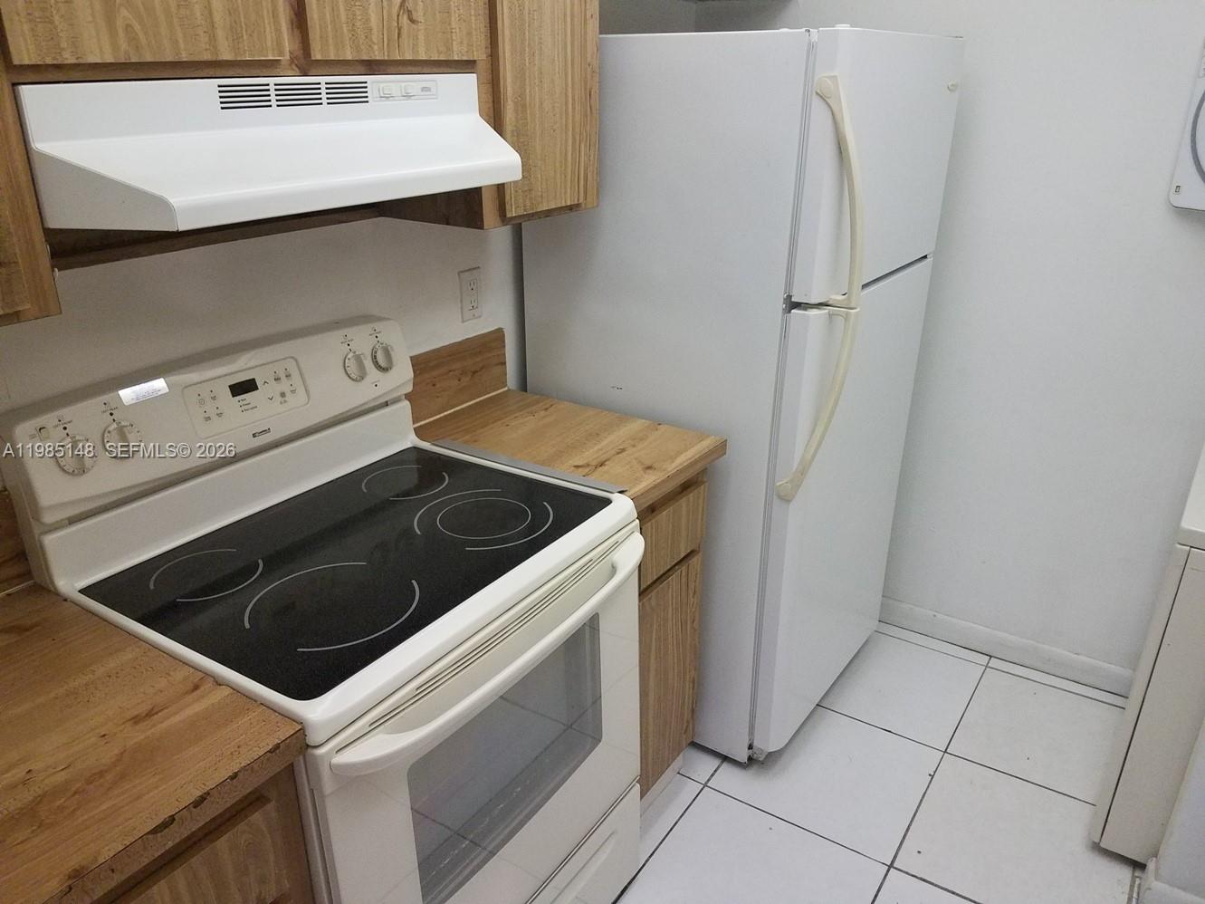 LAKEWOOD VILLAGE - Residential Lease