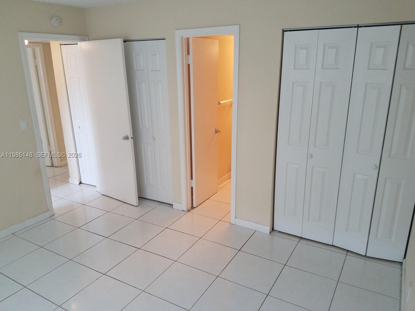 LAKEWOOD VILLAGE - Residential Lease