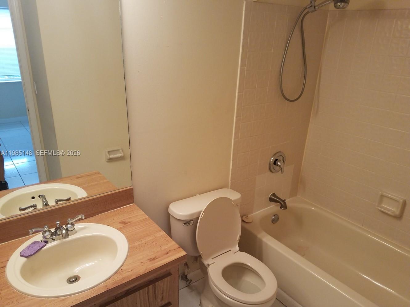 LAKEWOOD VILLAGE - Residential Lease