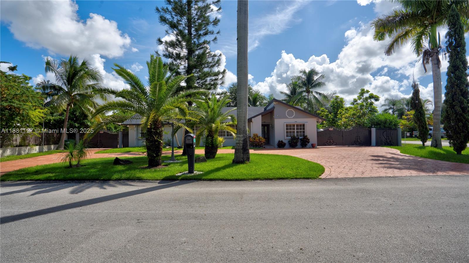 CARLOCK SUB - Residential