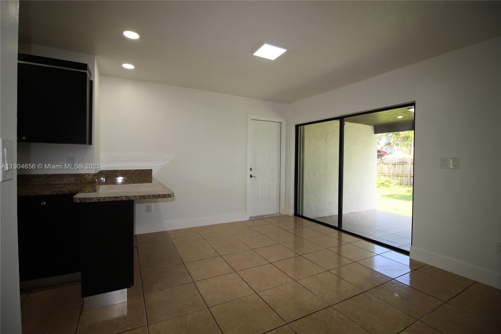 MEADOW WOODMANOR SEC 2 - Residential Lease