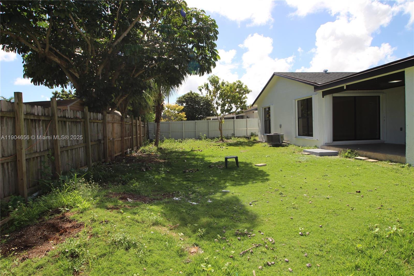 MEADOW WOODMANOR SEC 2 - Residential Lease