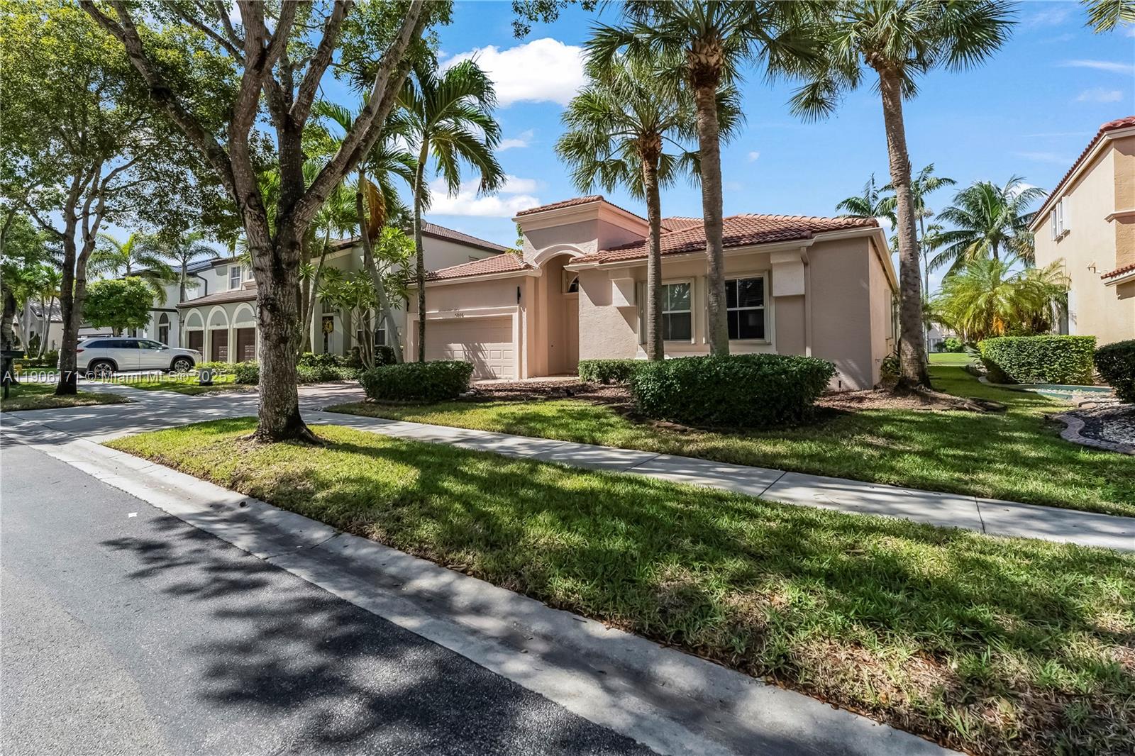 RIVIERA ISLES II - Residential