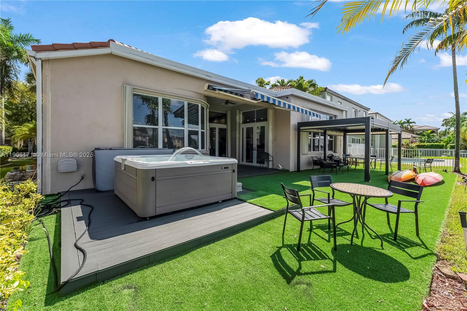 RIVIERA ISLES II - Residential