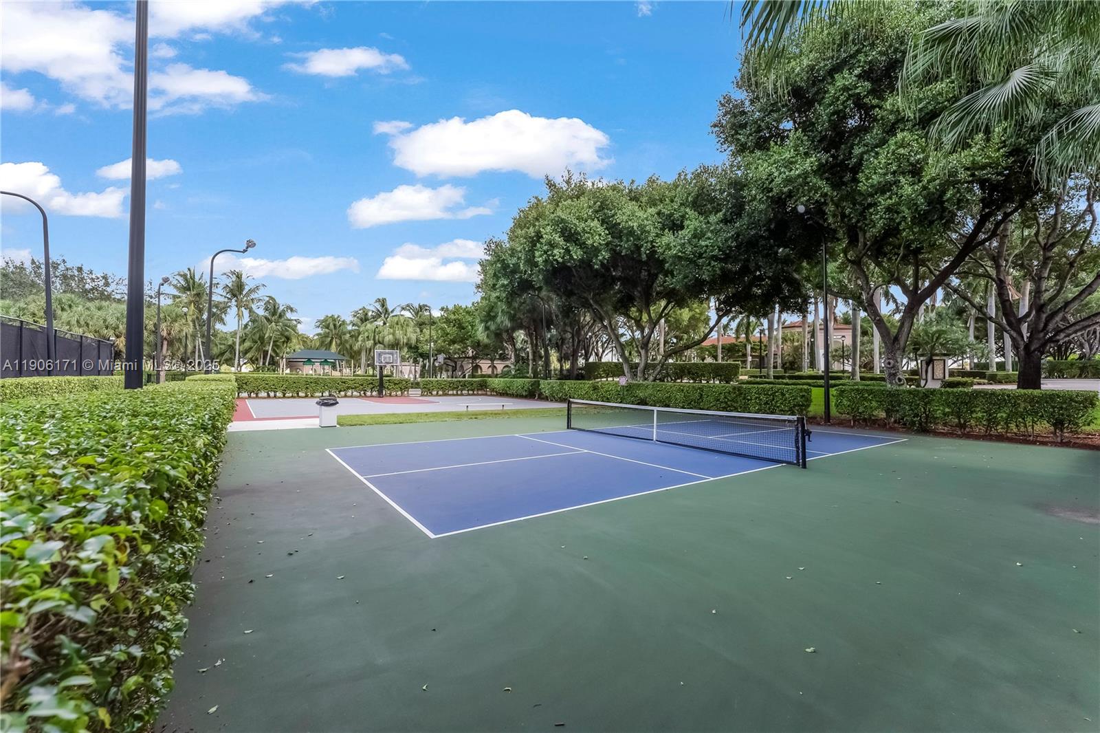 RIVIERA ISLES II - Residential