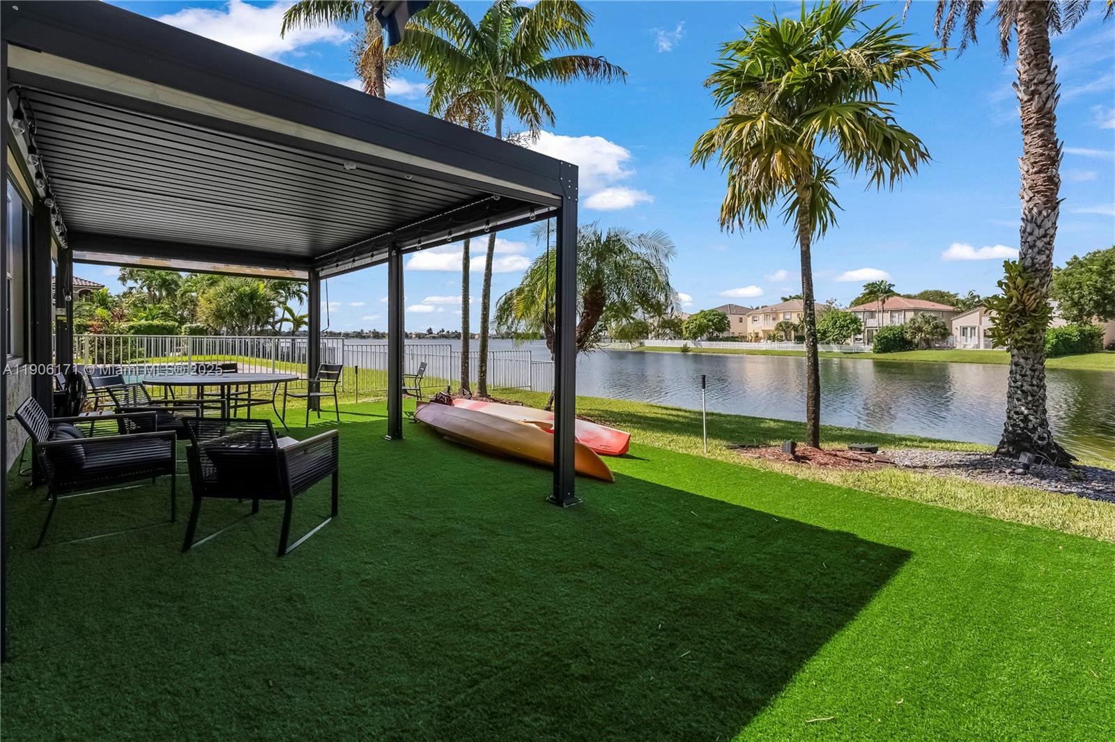 RIVIERA ISLES II - Residential