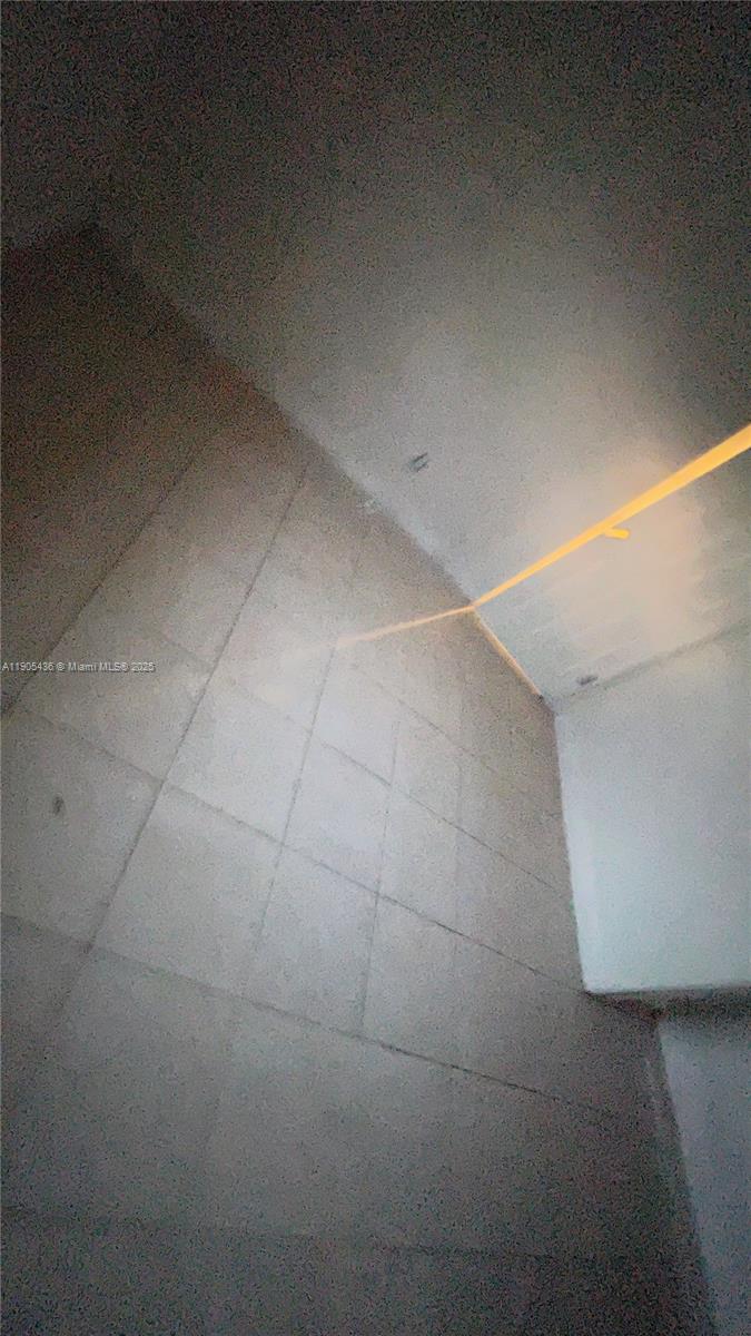 HOLLYWOOD SUBURBS NO 2 - Residential Lease