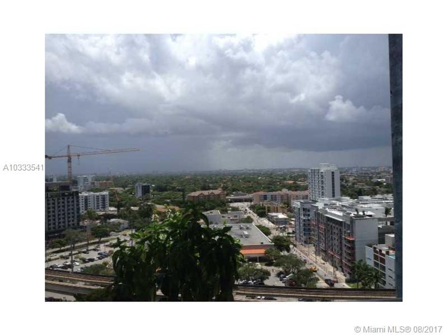 BEAUTIFUL 2 STORY 1BR/1.5 BA LOFT STYLE UNIT. GORGEOUS CITY VIEWS WITH BREATHTAKING SUNSETS. WALKING DISTANCE TO SHOPS , MARY BRICKELL VILLAGE , PUBLIX & MUCH MORE!! AMENITIES INCLUDE INFINITY POOL, STATE OF THE ART FITNESS, VALET PARKING, 24 HR CONCIERGE.