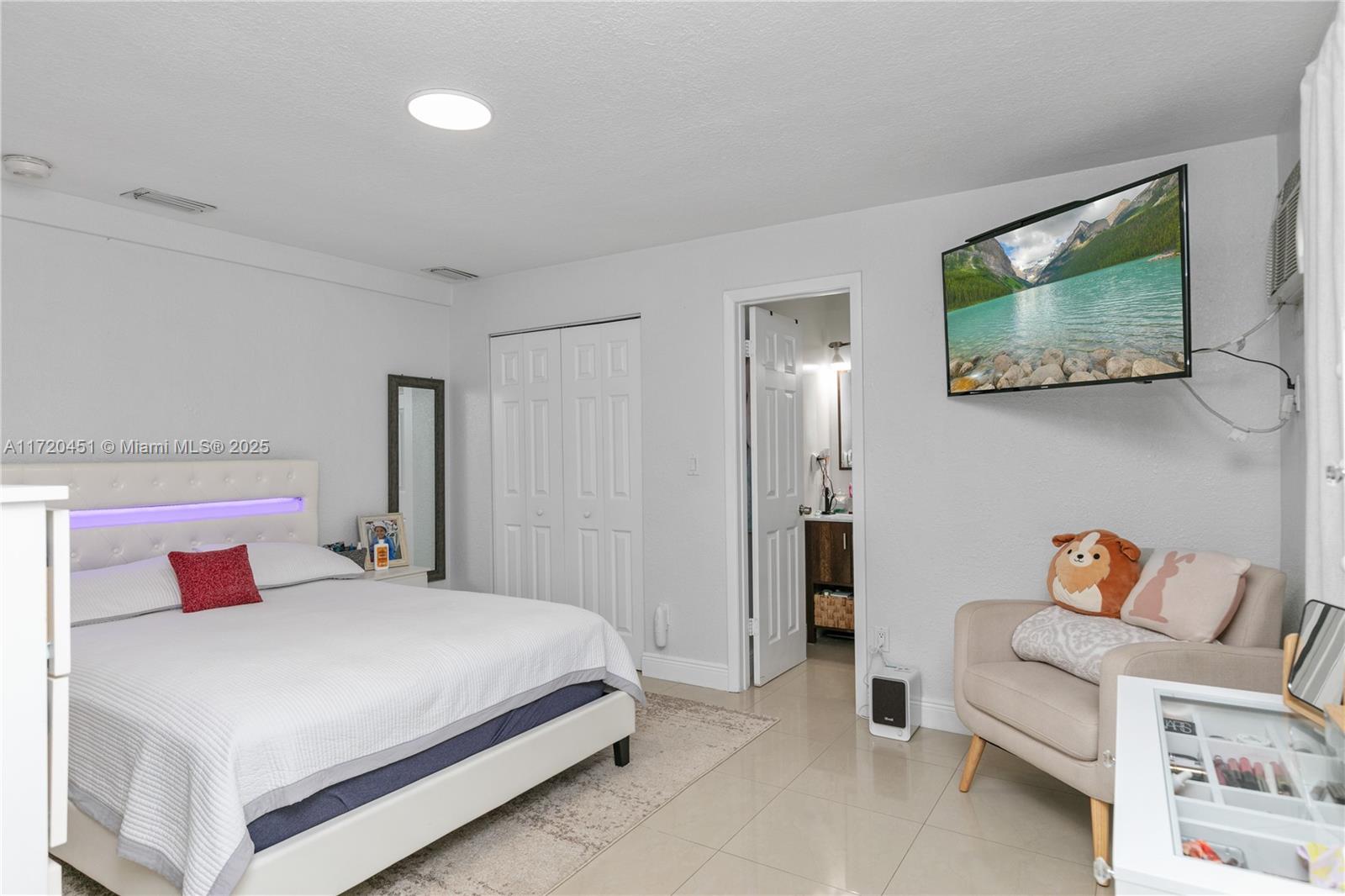 ESSEX VILLAGE-THIRD ADDIT - Residential