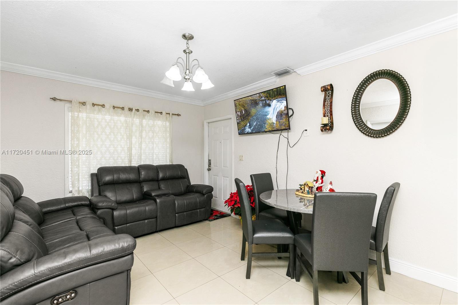 ESSEX VILLAGE-THIRD ADDIT - Residential