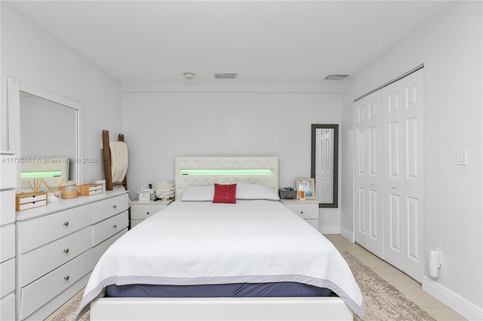 ESSEX VILLAGE-THIRD ADDIT - Residential