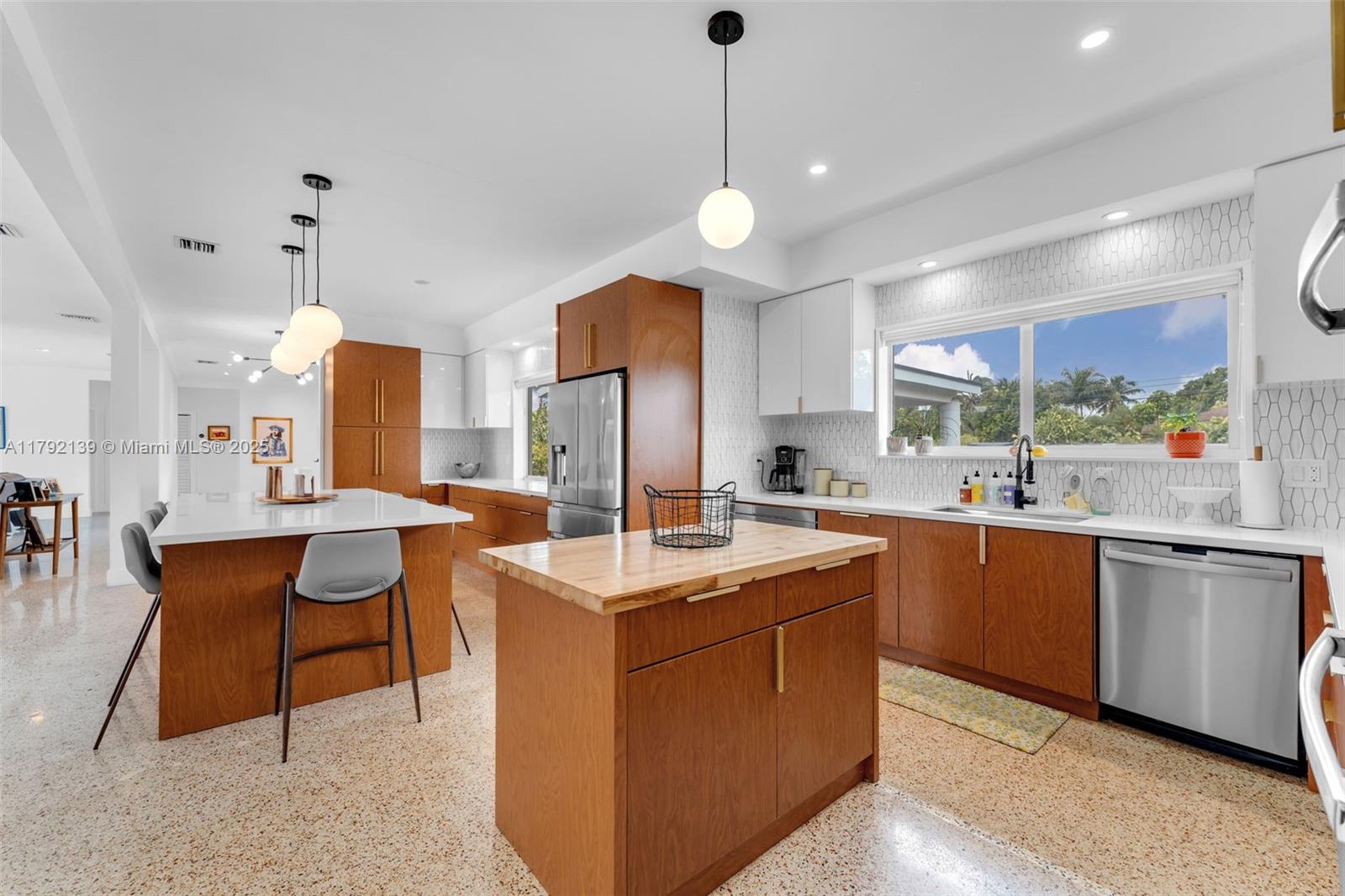REDLAND 1.14 ACRE - Residential