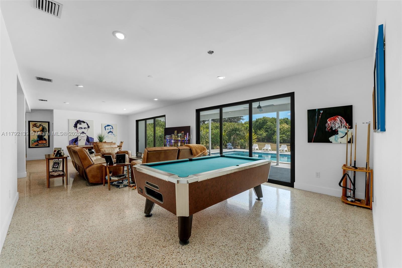 REDLAND 1.14 ACRE - Residential