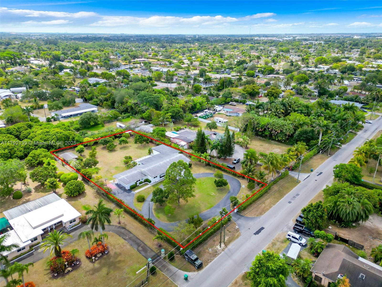 29425 Sw 182nd Ave, Homestead, Miami-Dade County, Florida - 3 Bedrooms  
3 Bathrooms - 
