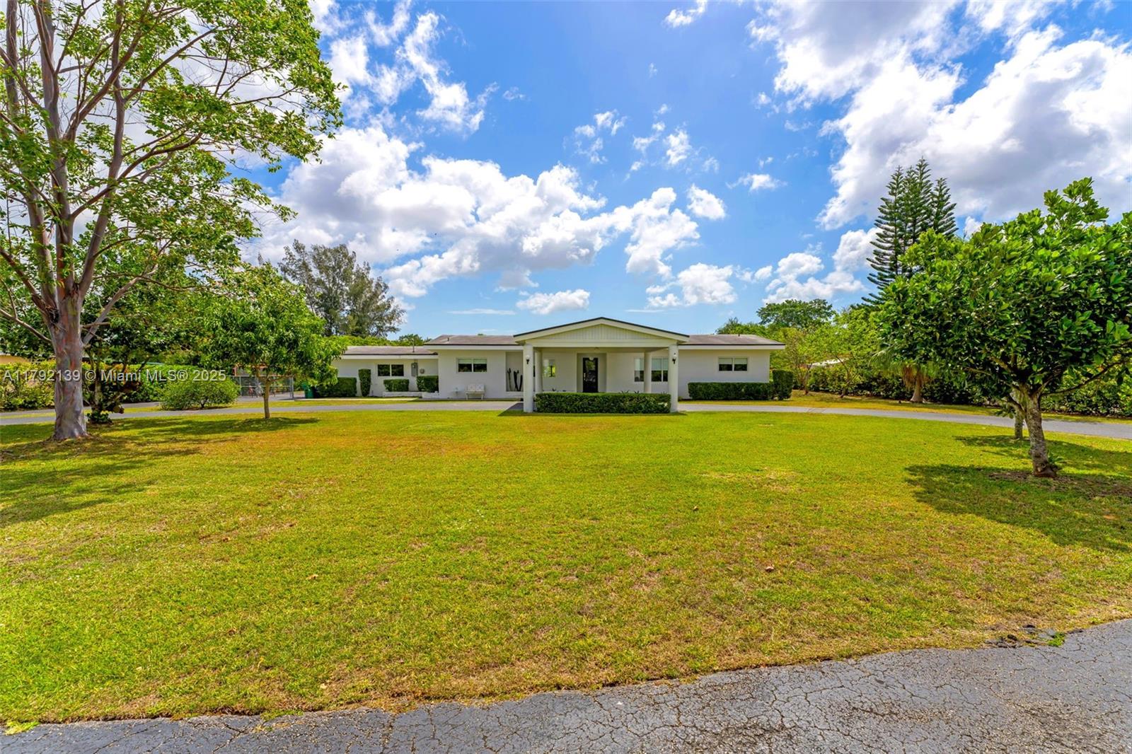 REDLAND 1.14 ACRE - Residential