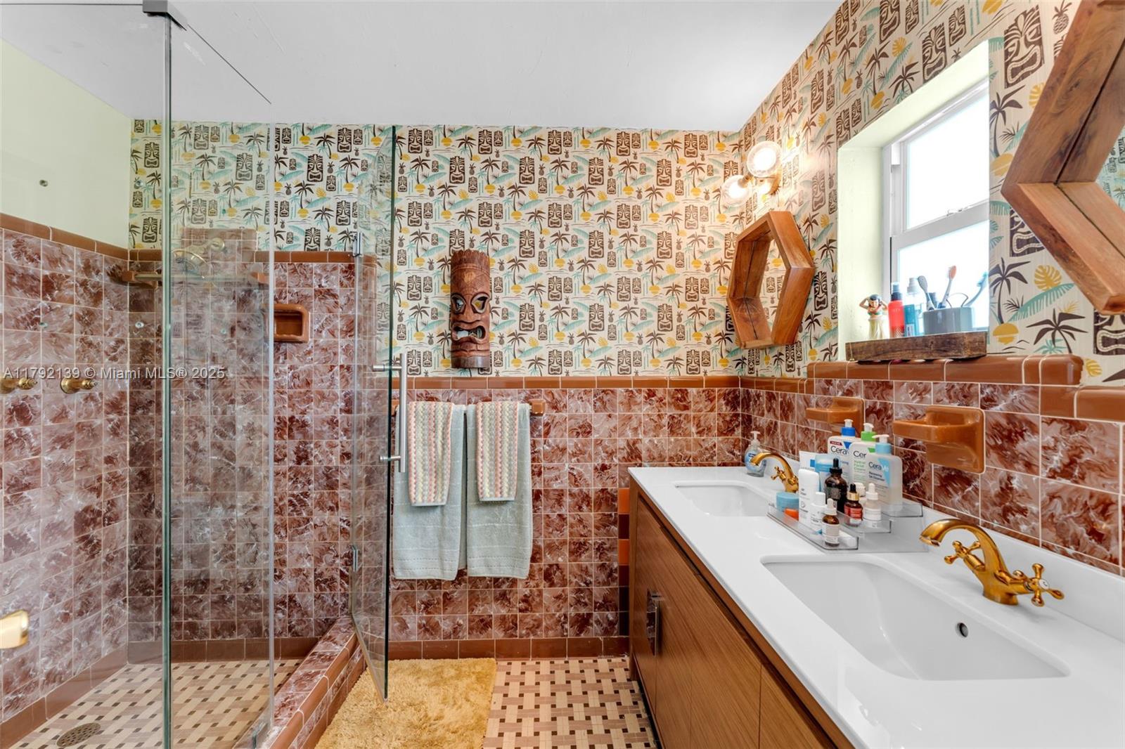 REDLAND 1.14 ACRE - Residential