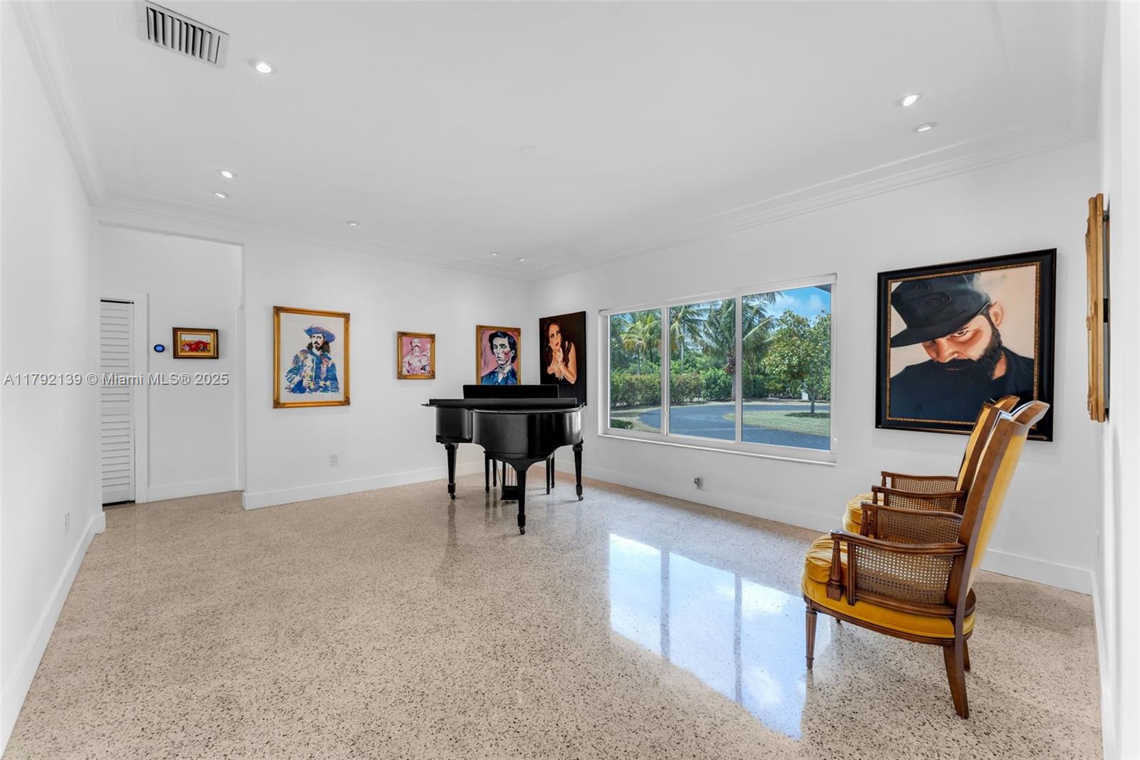 REDLAND 1.14 ACRE - Residential