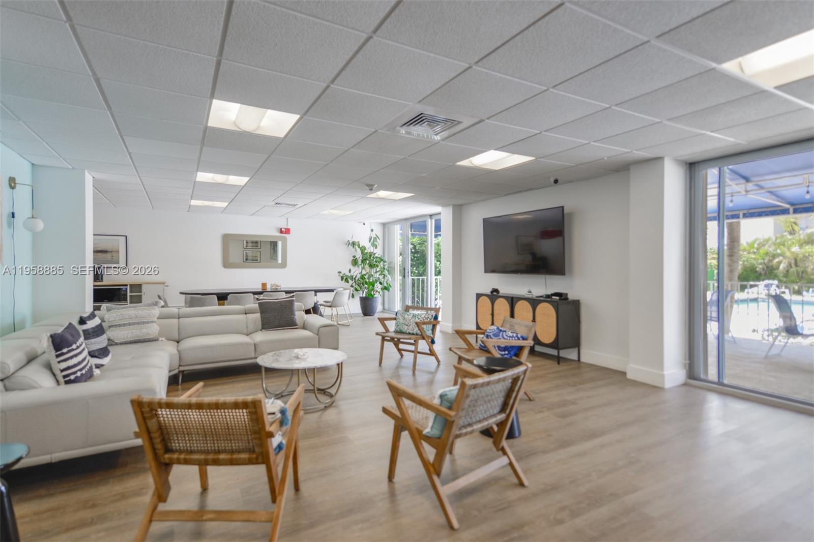 CLIPPER CONDO NO 1 - Residential Lease