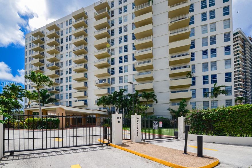 Spacious 1-bedroom, 1-bath residence in the desirable Upper Eastside at the gated Clipper Condominium on the  Bay. Enjoy a walkable lifestyle just steps from the Saturday farmers market, Starbucks, and Panther Coffee. The building offers 24/7 front desk security, tennis courts, pool, jacuzzi, sauna and beautifully maintained grounds. The unit features an open kitchen with stainless steel appliances, central A/C, and stunning bay views. A lush park is located right next door.

One assigned parking space included. Water, trash, and A/C are all included in the rent.
A must-see property.