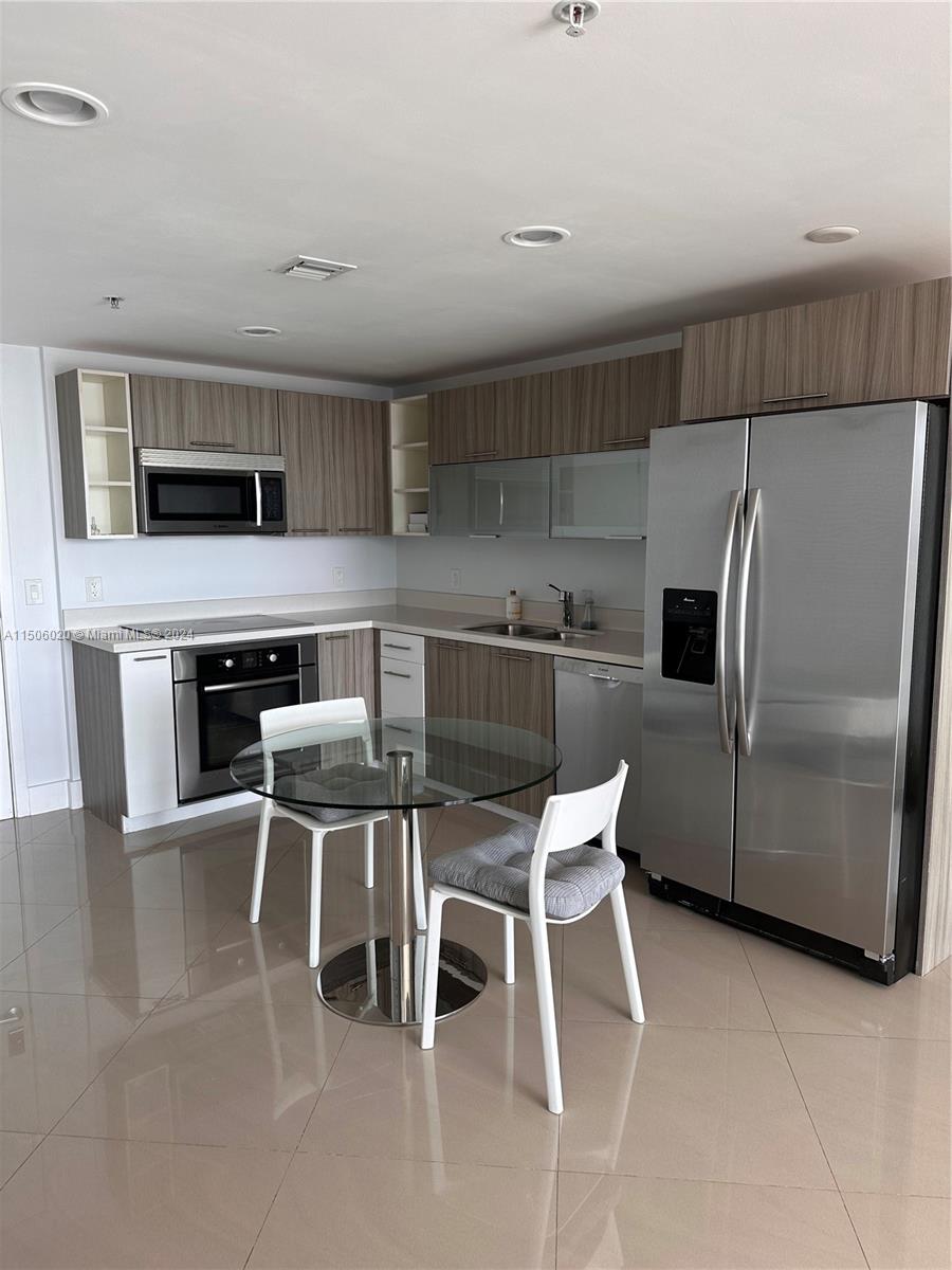 EDEN HOUSE CONDO - Residential