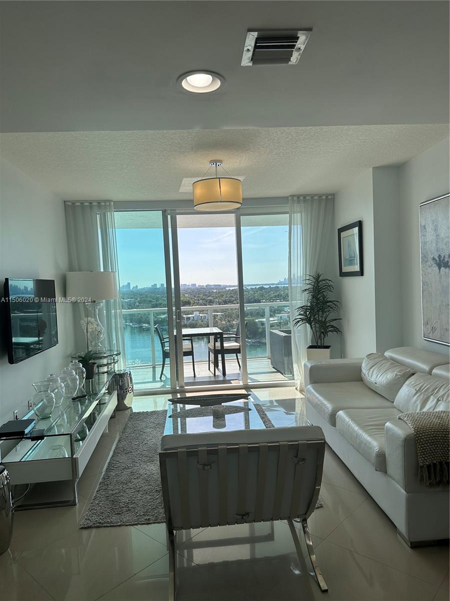 EDEN HOUSE CONDO - Residential