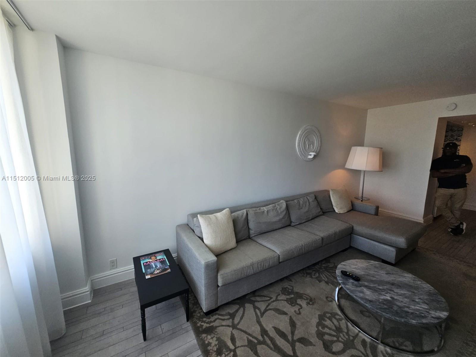 1100 West Ave 509