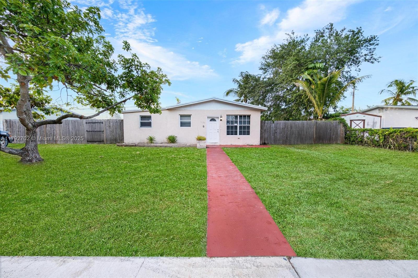 IVES ESTATES SEC 5 - Residential