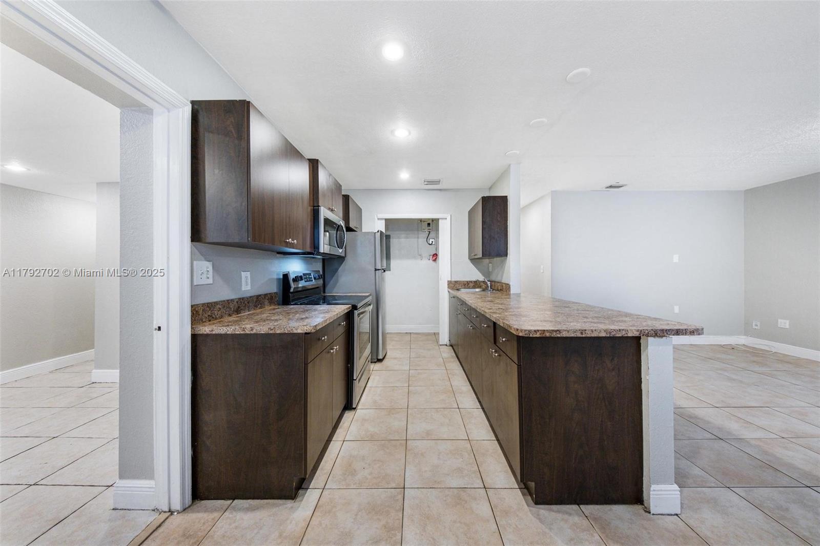 IVES ESTATES SEC 5 - Residential