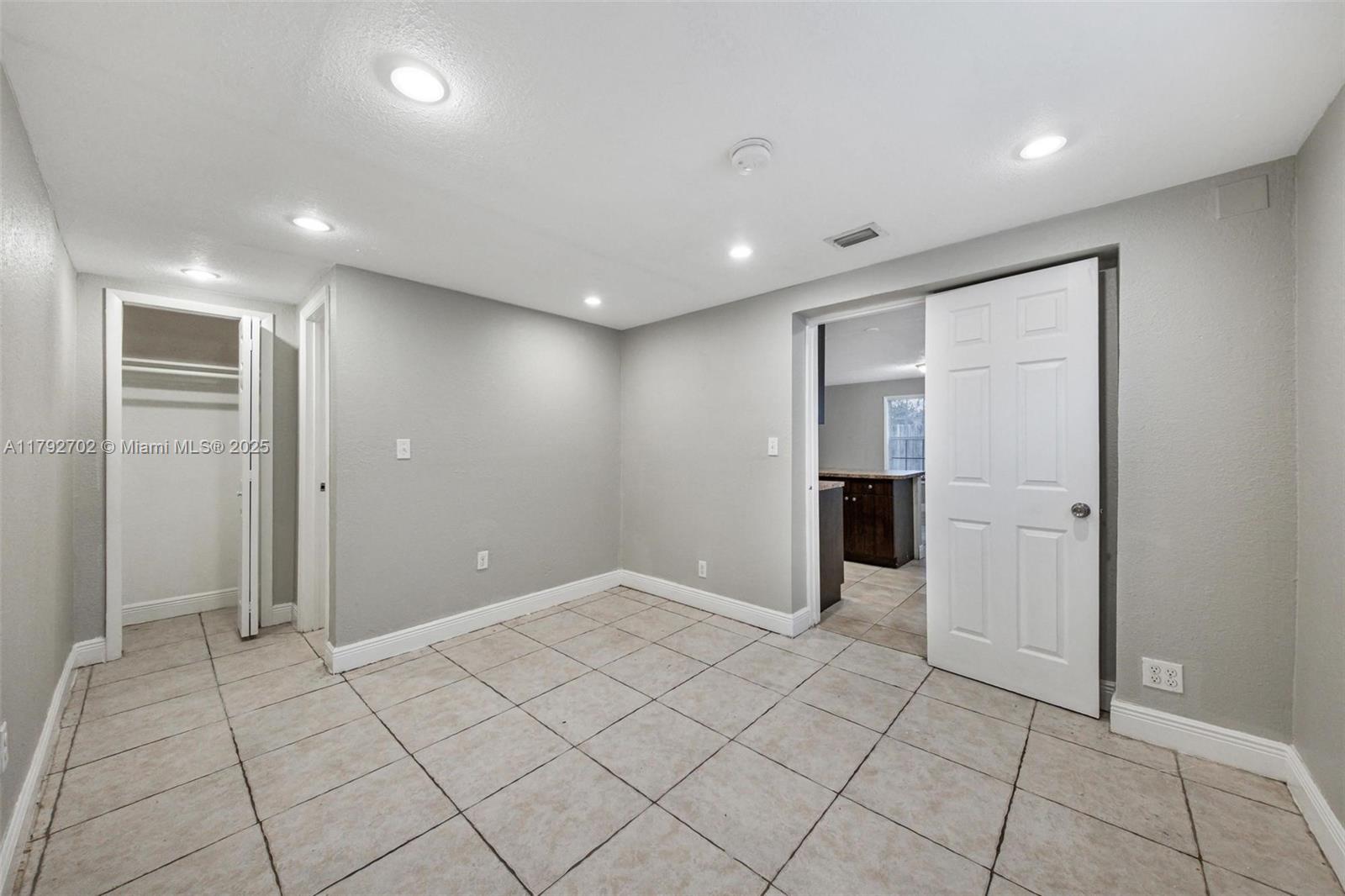 IVES ESTATES SEC 5 - Residential