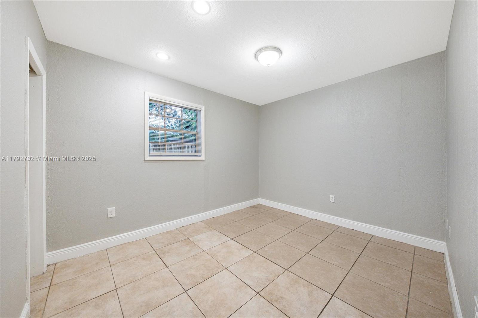 IVES ESTATES SEC 5 - Residential