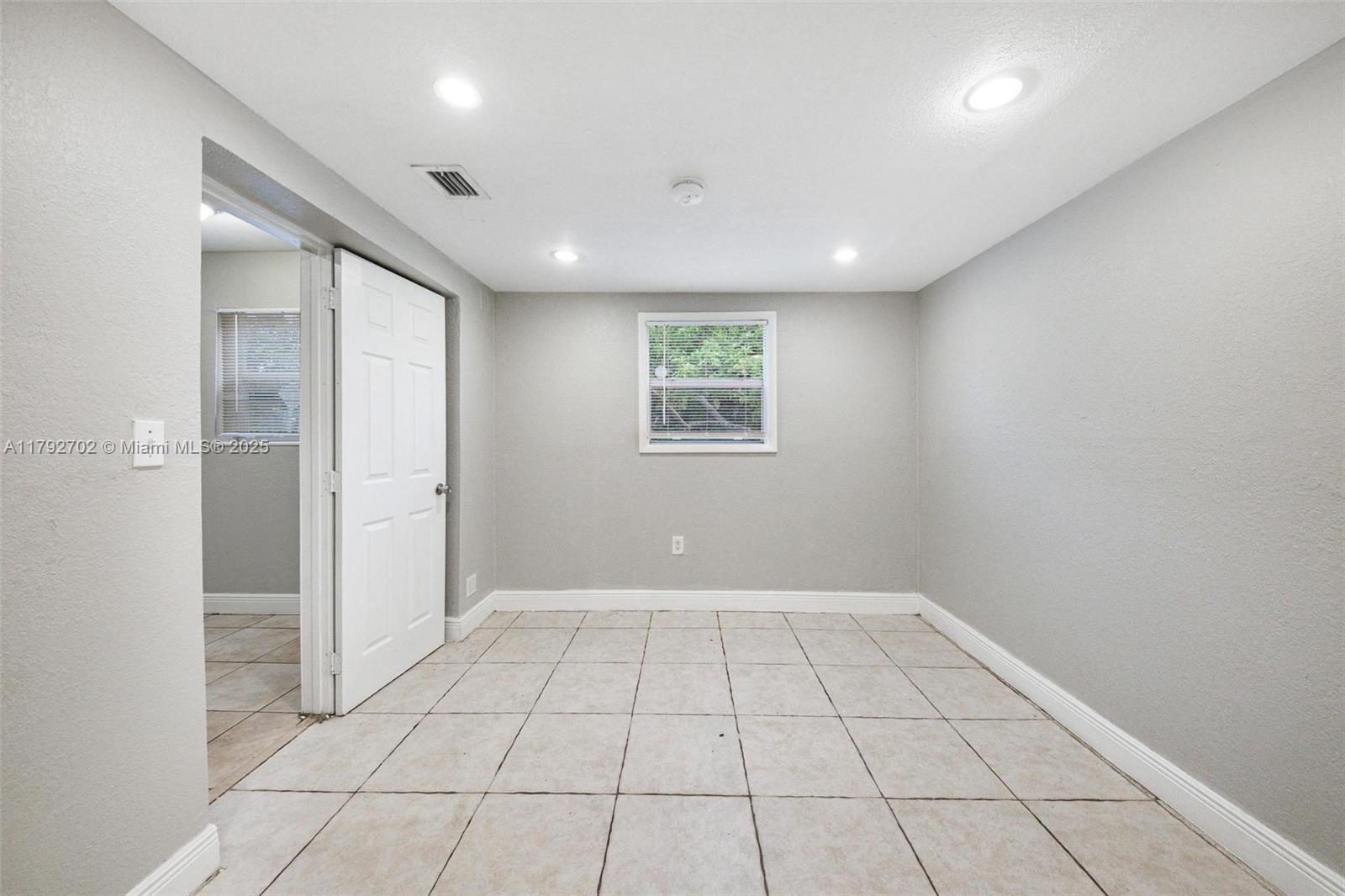 IVES ESTATES SEC 5 - Residential
