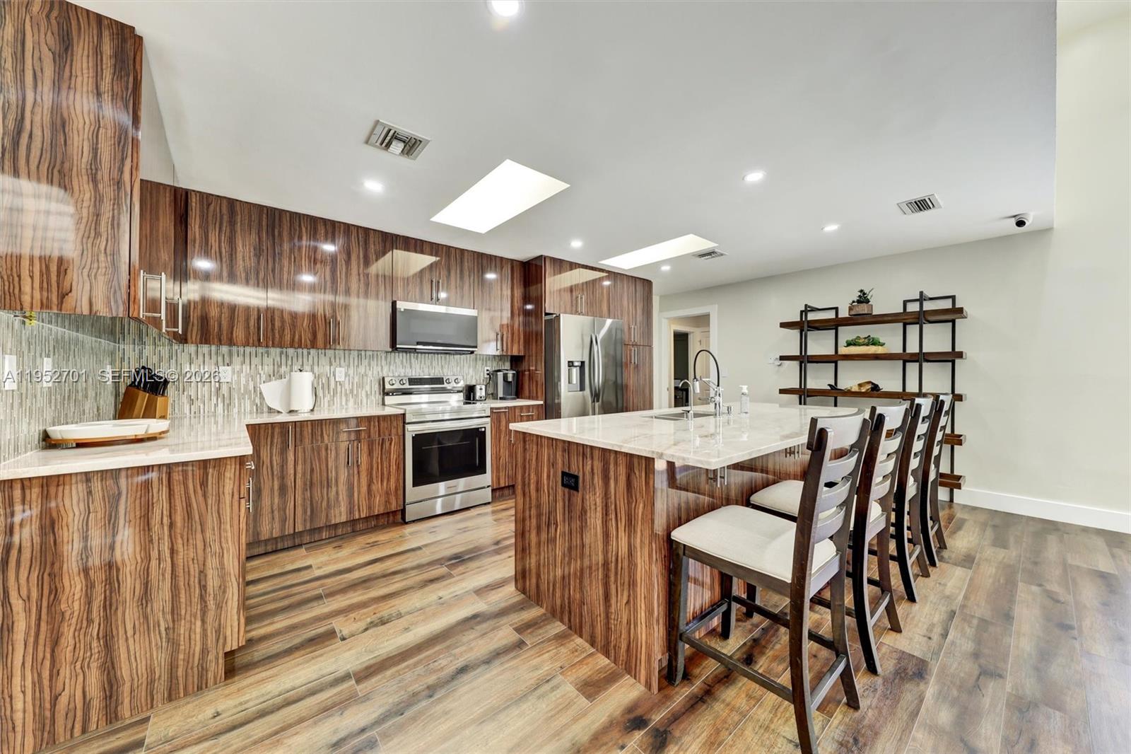 CLUSTERS CORAL SPRINGS - Residential