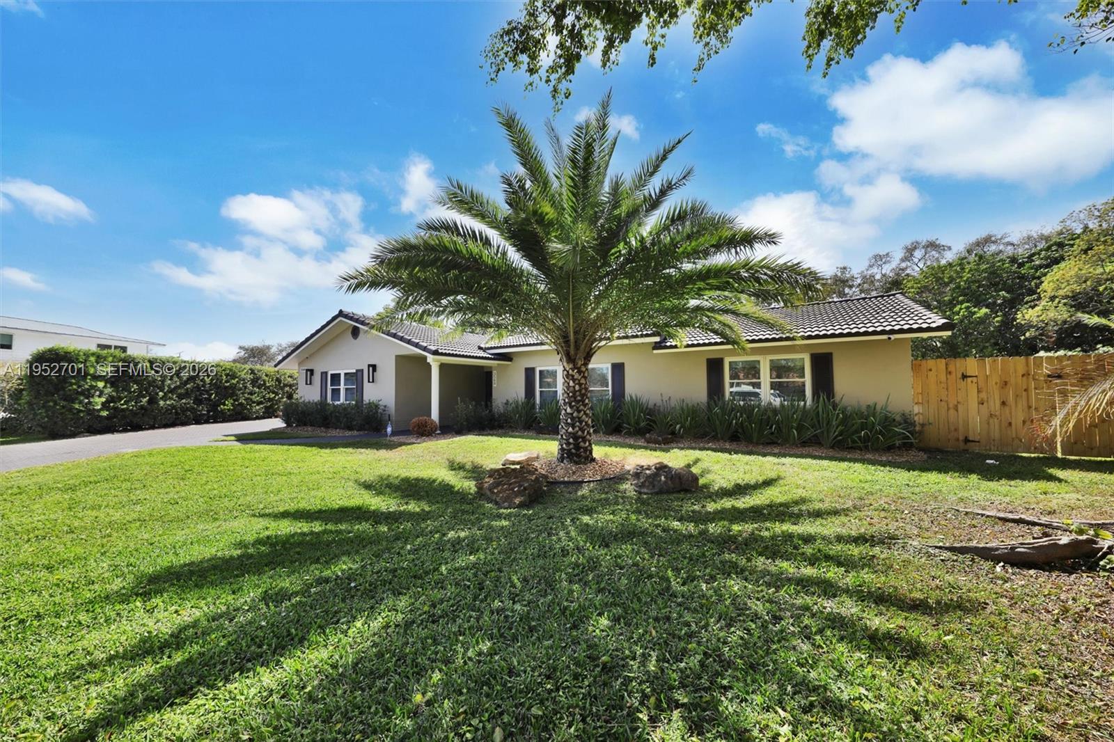 CLUSTERS CORAL SPRINGS - Residential