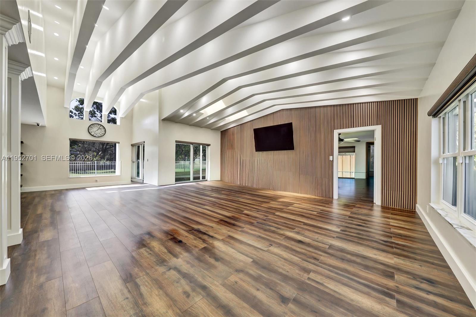 CLUSTERS CORAL SPRINGS - Residential