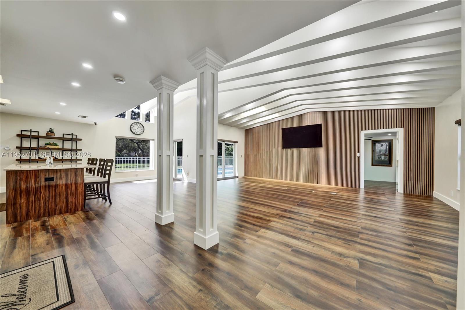 CLUSTERS CORAL SPRINGS - Residential