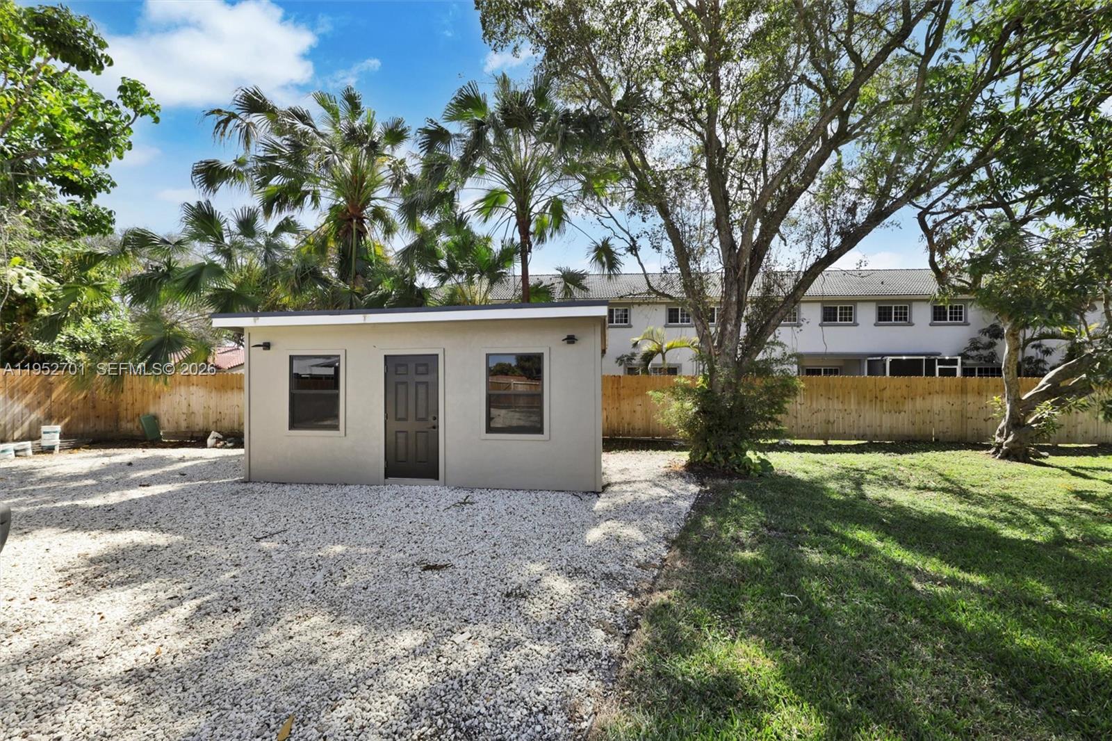 CLUSTERS CORAL SPRINGS - Residential