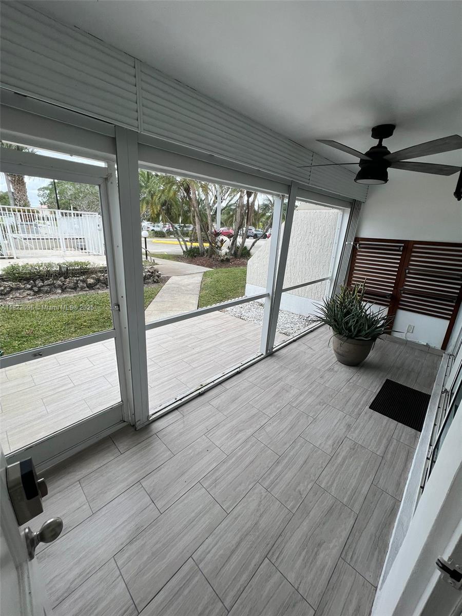 BUILDING THREE OF RACQUET - Residential