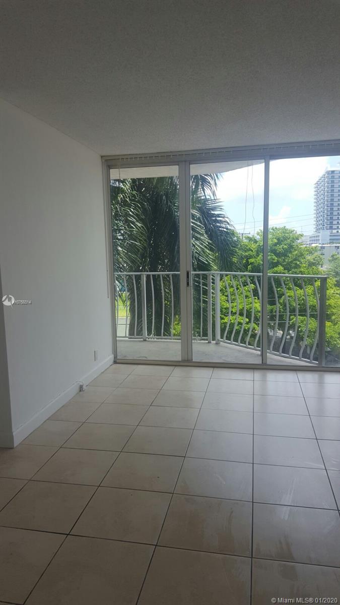 THE GRANDVIEW PALACE COND - Residential Lease