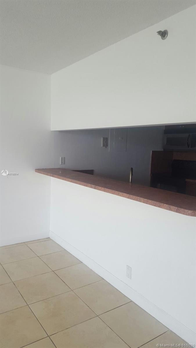 THE GRANDVIEW PALACE COND - Residential Lease