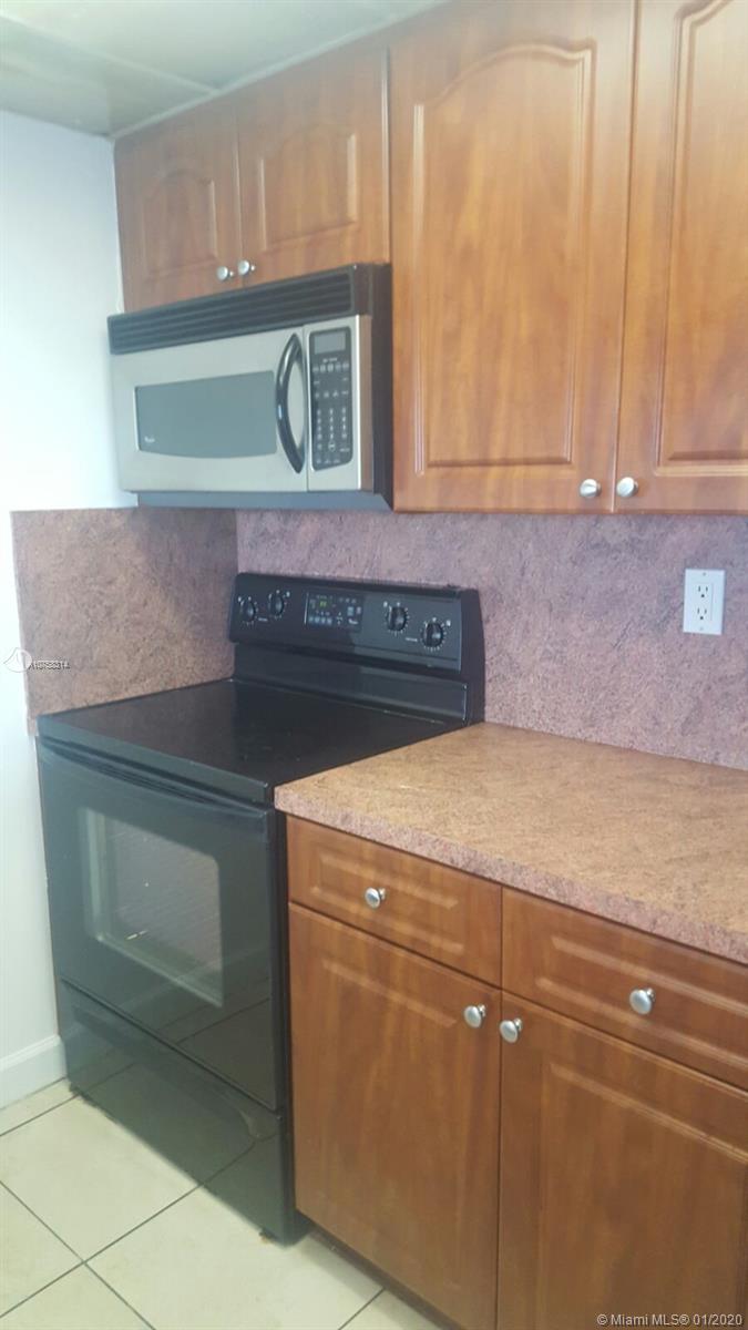 THE GRANDVIEW PALACE COND - Residential Lease