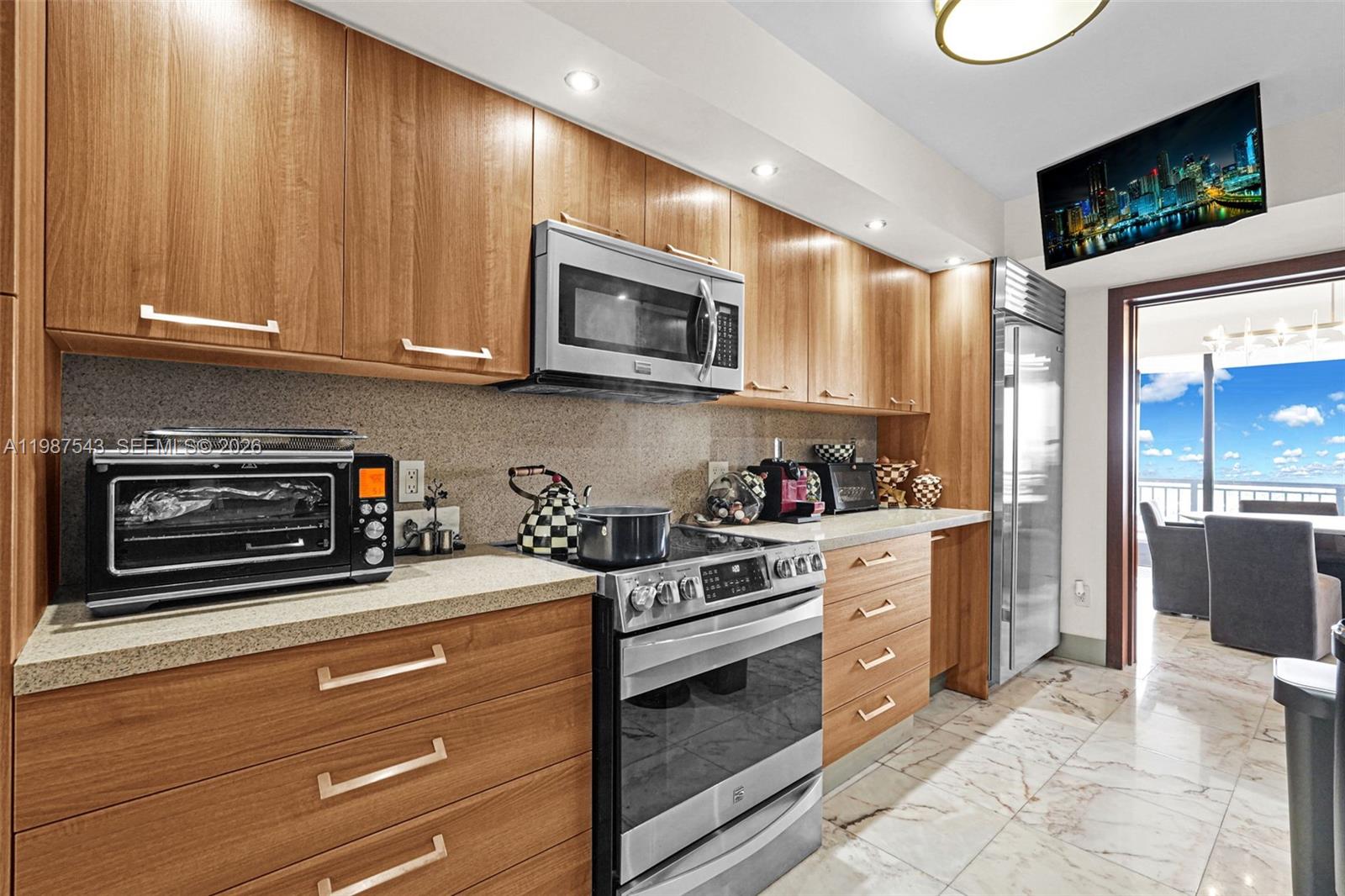 THE TIFFANY OF BAL HARBOU - Residential